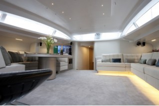 Leopard 3 superyacht - Saloon Credit- Ocean Images